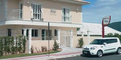 Hola Hotel 3*